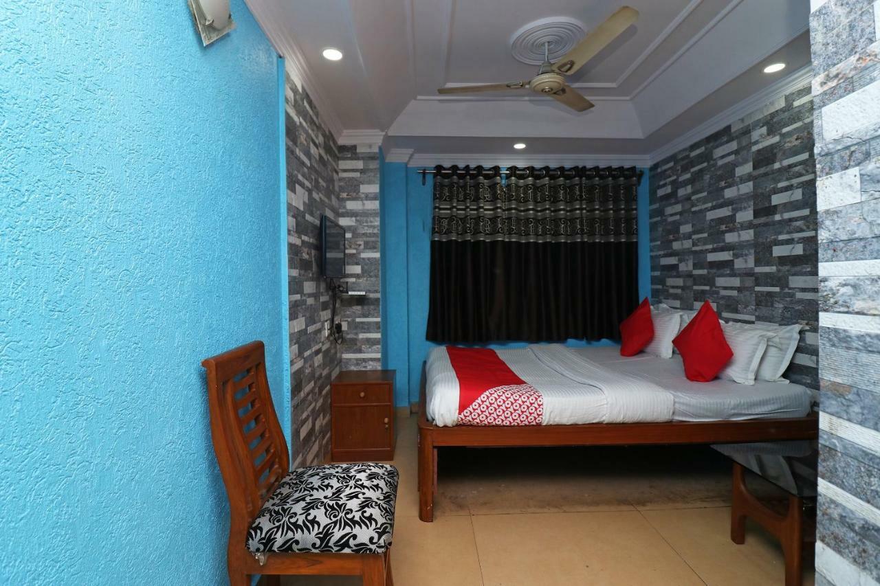 Oyo Flagship 16209 Hotel Ambar Palace Bara Bazar Ngoại thất bức ảnh