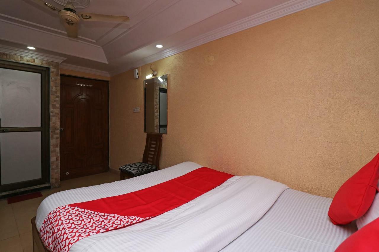 Oyo Flagship 16209 Hotel Ambar Palace Bara Bazar Ngoại thất bức ảnh