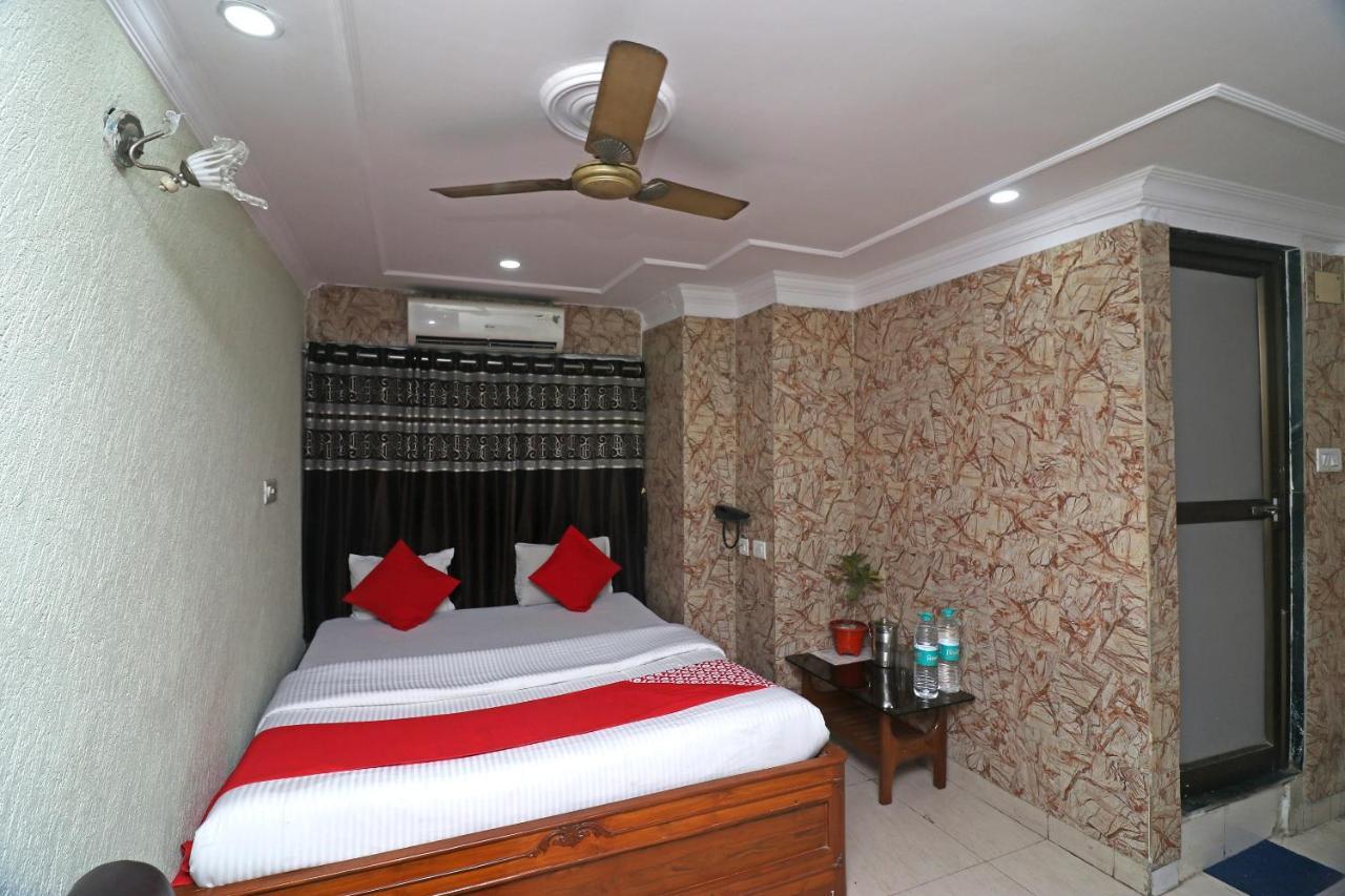 Oyo Flagship 16209 Hotel Ambar Palace Bara Bazar Ngoại thất bức ảnh